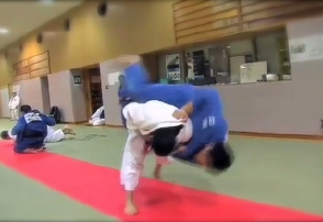 監督：沖津賢一郎（Directed by KenichiroOkitsu）